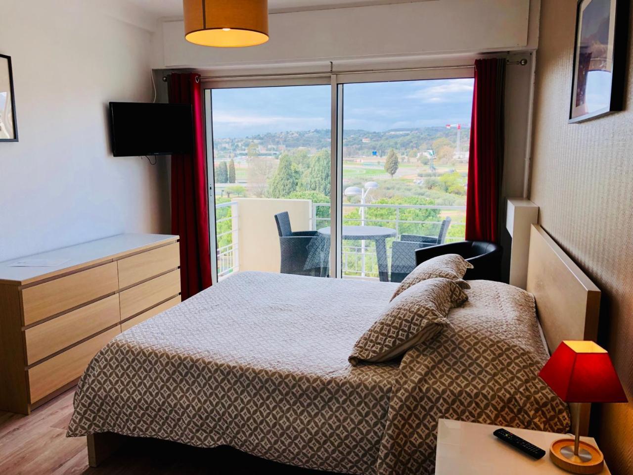 Residence Meublee Studiotel Cagnes-sur-Mer Ngoại thất bức ảnh